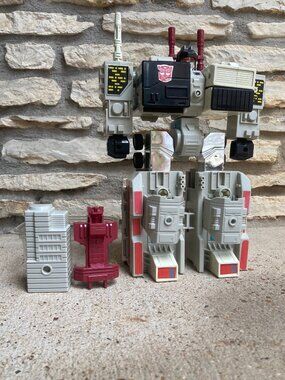 Transformers G1 Metroplex Autobot Vintage 1985 Hasbro Japan